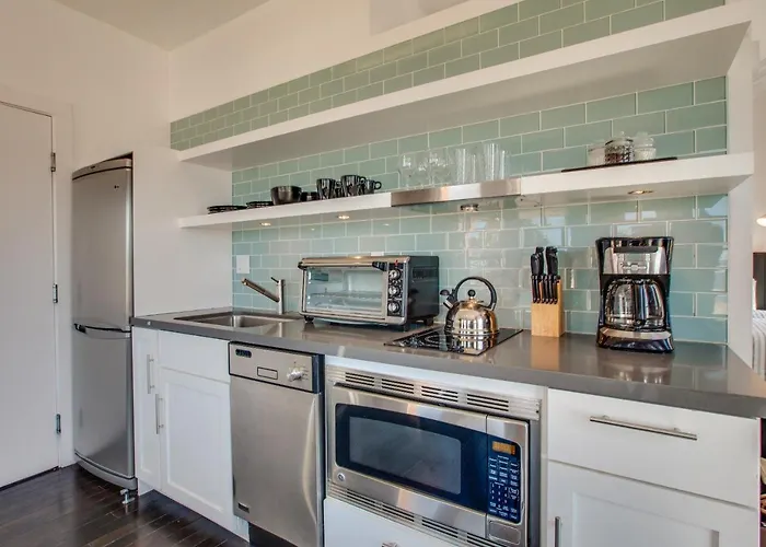 Venice Breeze Suites